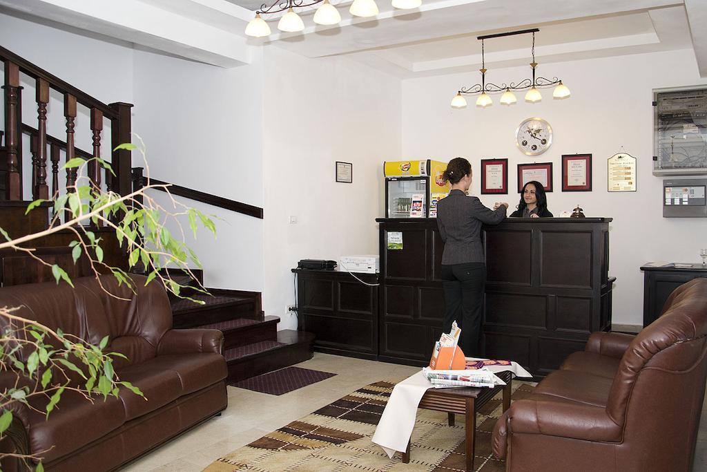 Hanul Domnesc براشوف المظهر الخارجي الصورة